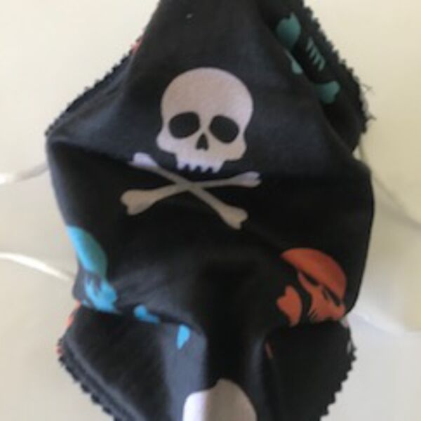 FACEMASK - NON-MEDICAL HOMEMADE MASK -2-PLY CLOTH - WASHABLE - SKULLS AND CROSSBONES Thumbnail